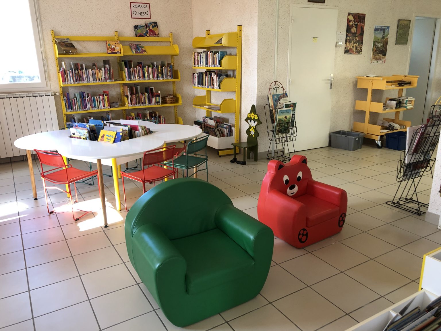 Intérieur médiathèque